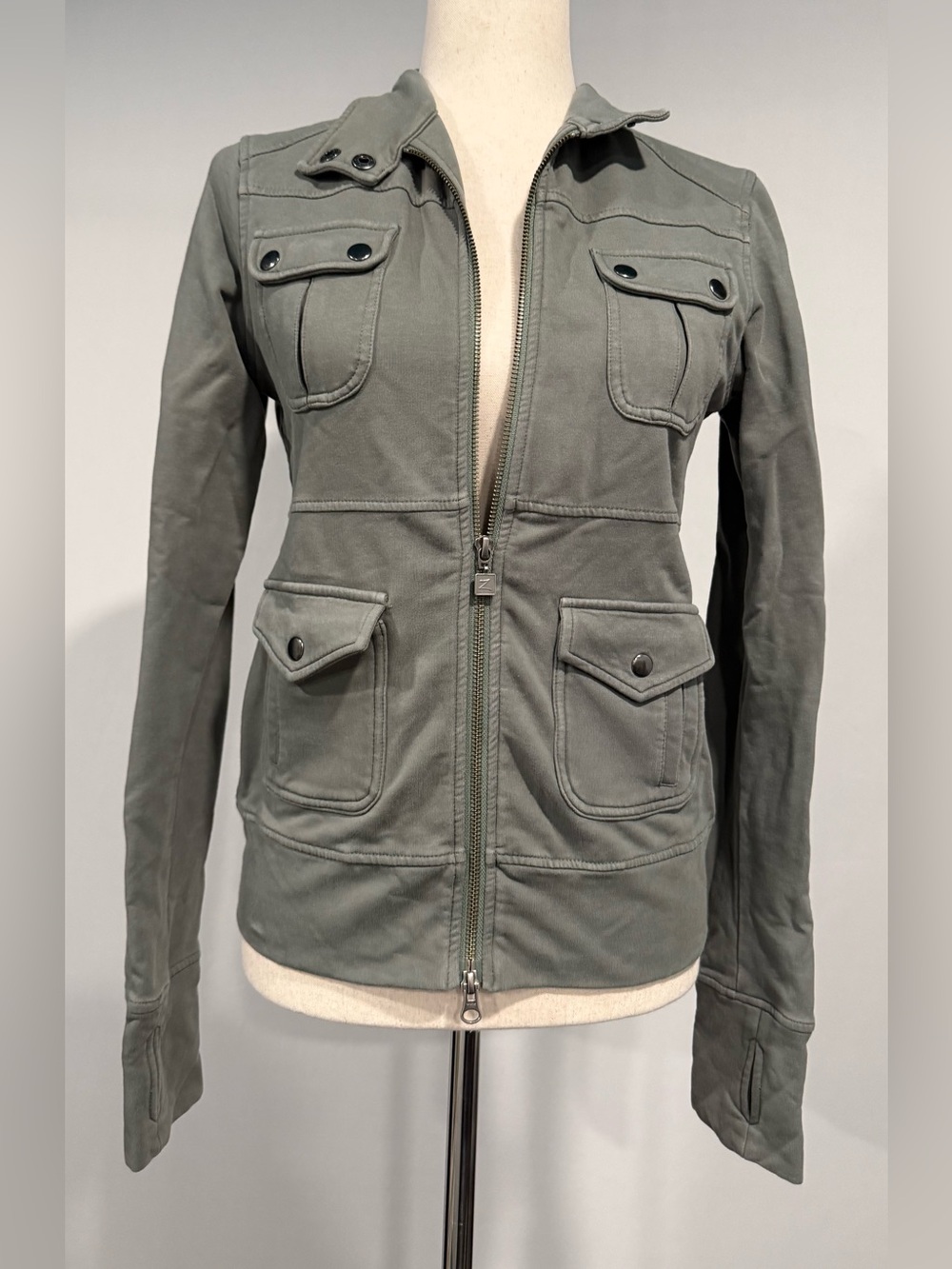 Zobha Women’s Gray Zip Jacket